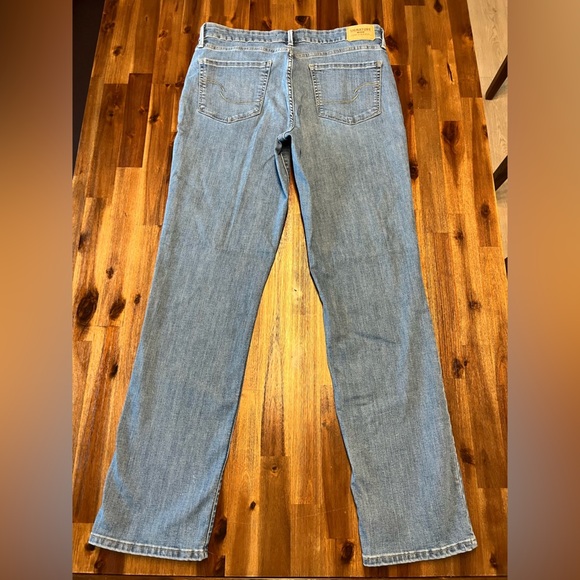 Levi Strauss Signature Gold Totally Shaping Straight Leg Jeans size 10 30X32 - Picture 3 of 13